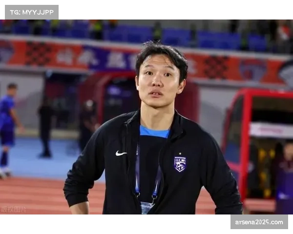 武汉三镇换帅墨西哥名帅莫拉，邓卓翔离任引发球迷不满